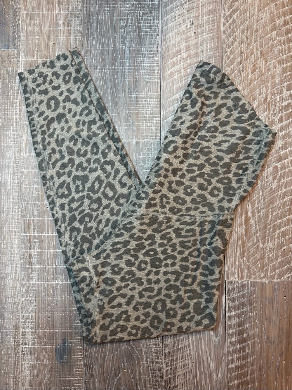 Beyond Yoga Beyond the Bump Heather Gray Leopard Print Maternity Leggings